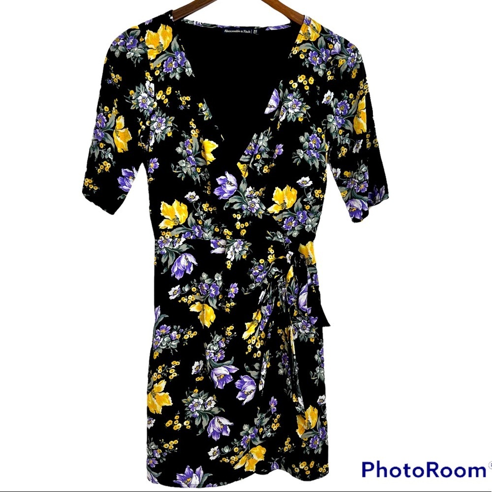 Abercrombie & Fitch Floral Faux Wrap Mini Dress Size XS